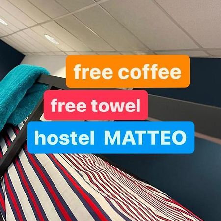 Hostel Matteo พริสตีนา ภายนอก รูปภาพ