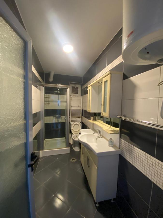 Hostel Matteo พริสตีนา ภายนอก รูปภาพ